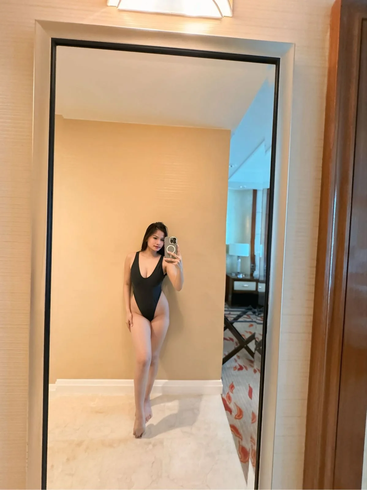 Lena - Russian Escorts in Delhi - Beautiful Russian Call Girls
